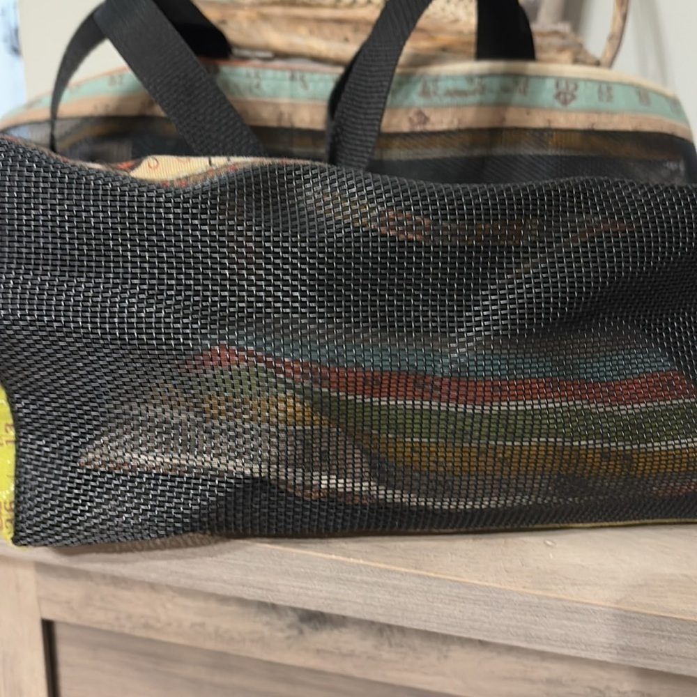 PRE OWNED HOMEMADE FARMHOUSE TRACTOR CHICKENS SHOPPING TOTE BAG WITH MESH - Picture 4 of 13
